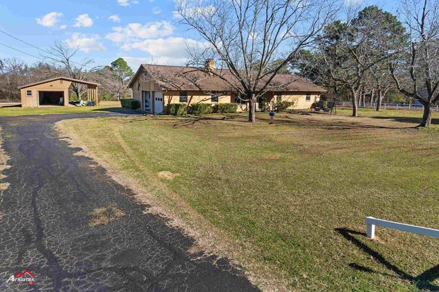 9673 Pleasant Hollow Rd., Tyler, TX 75709