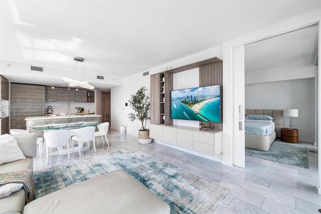 650 NE 32nd St 2101, Miami, FL 33137