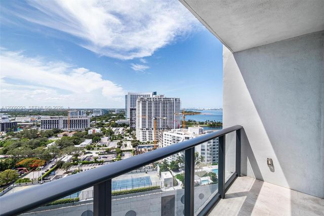 650 NE 32nd St 2101, Miami, FL 33137