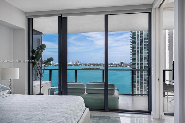 650 NE 32nd St 2101, Miami, FL 33137