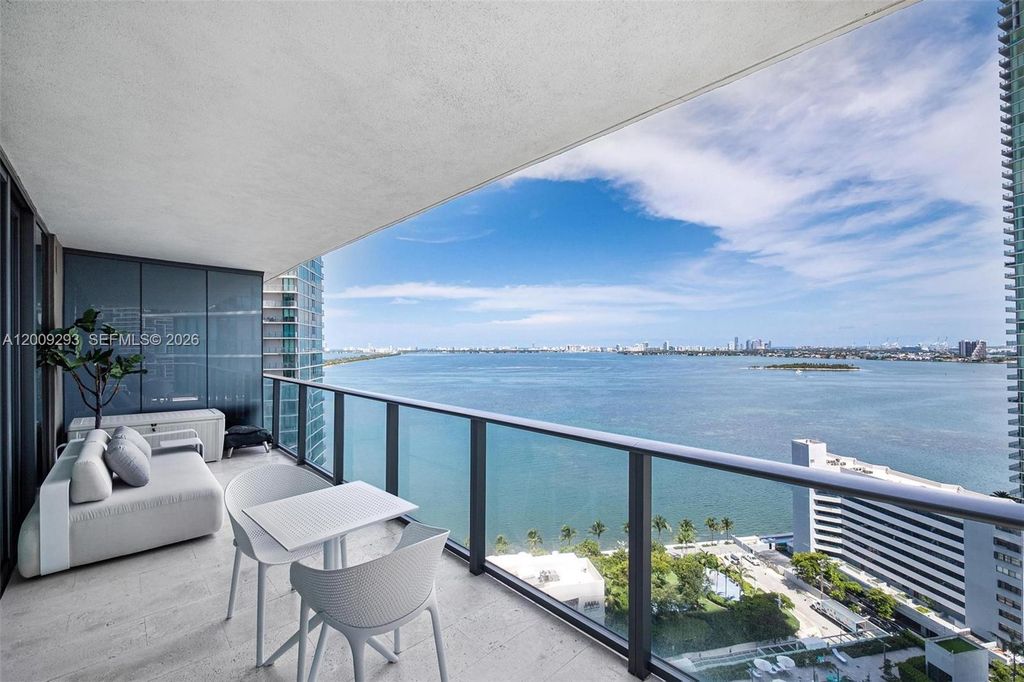 650 NE 32nd St 2101, Miami, FL 33137