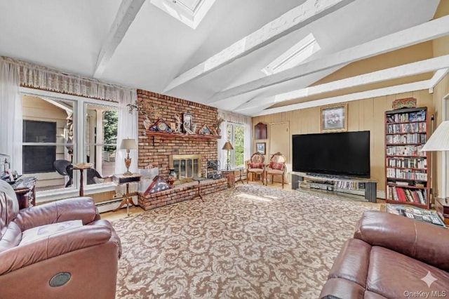 20 Old Route 25A, Northport, NY 11768
