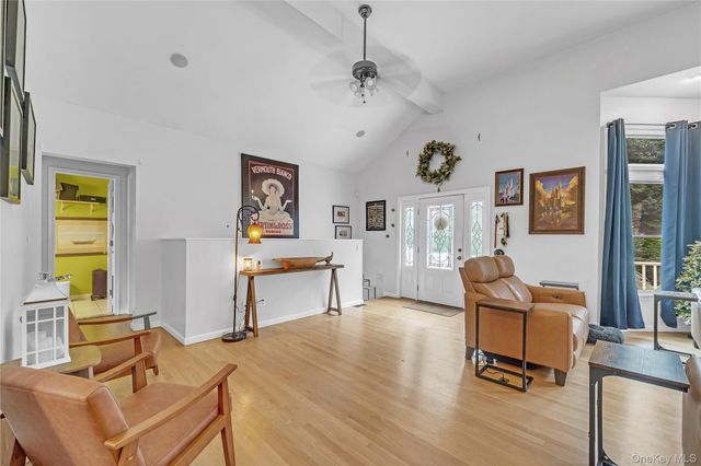 20 Old Route 25A, Northport, NY 11768