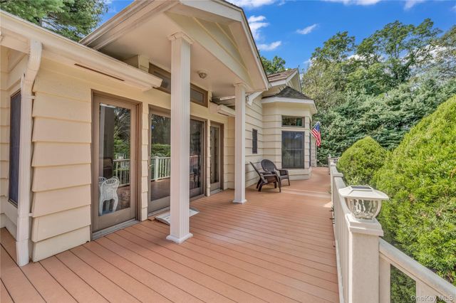 20 Old Route 25A, Northport, NY 11768