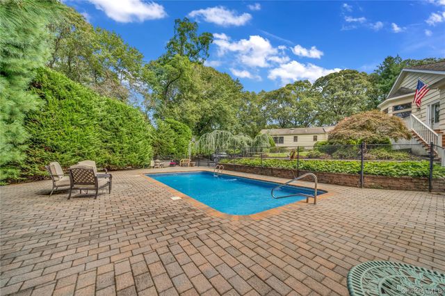 20 Old Route 25A, Northport, NY 11768