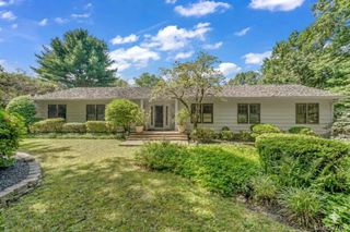 20 Old Route 25A, Northport, NY 11768