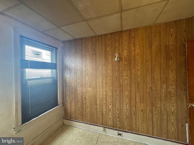 231 HAMILTON AVE, Darby, PA 19023