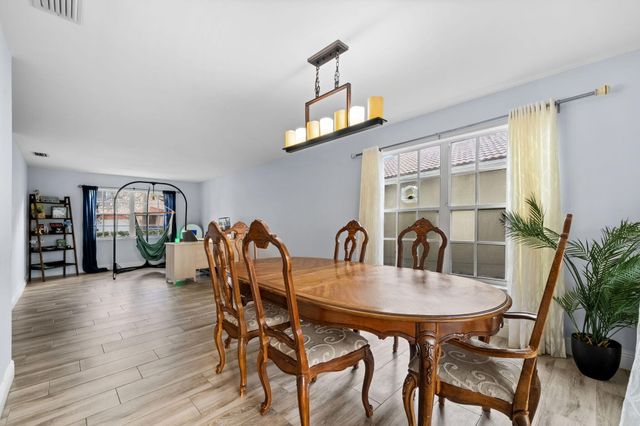 7447 NW 25th Street, Margate, FL 33063