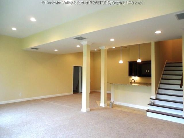 110 Patriot Way, Charleston, WV 25314