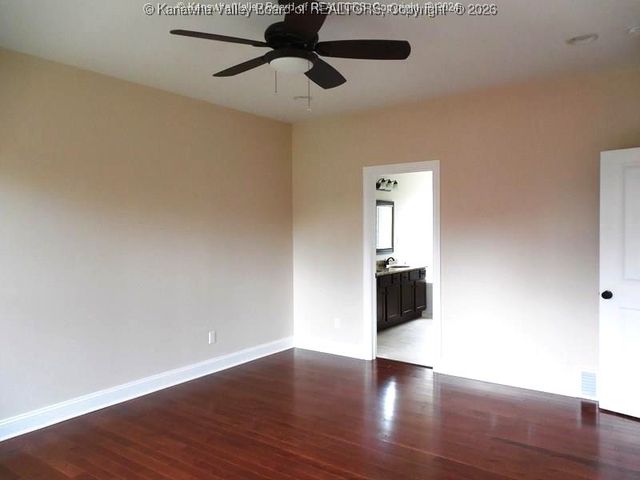 110 Patriot Way, Charleston, WV 25314