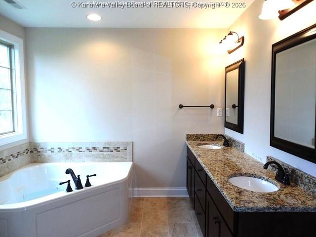 110 Patriot Way, Charleston, WV 25314