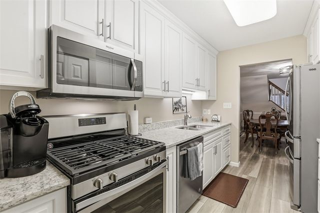 135 Linden Ct, Seven Fields Boro, PA 16046