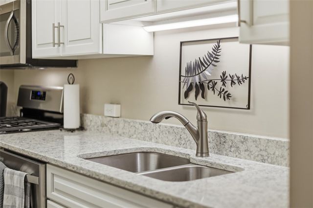 135 Linden Ct, Seven Fields Boro, PA 16046