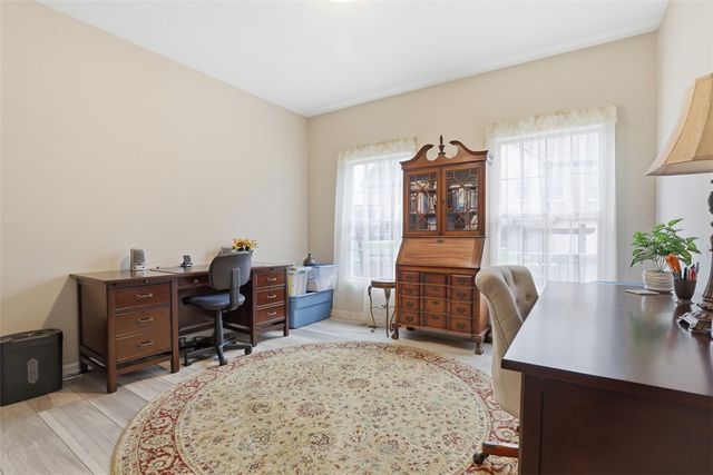 135 Linden Ct, Seven Fields Boro, PA 16046