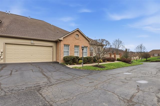 135 Linden Ct, Seven Fields Boro, PA 16046