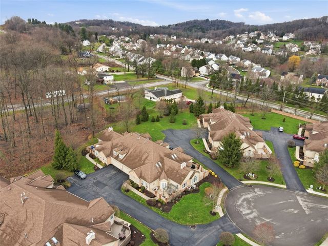 135 Linden Ct, Seven Fields Boro, PA 16046