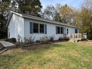 10722 Rawsonville Road, Belleville, MI 48111