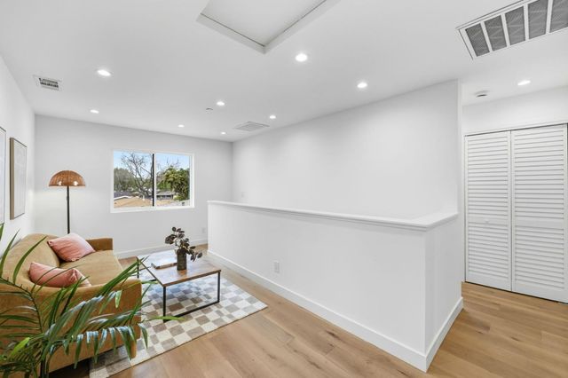 2514 Parkland Court, Santa Clara, CA 95051