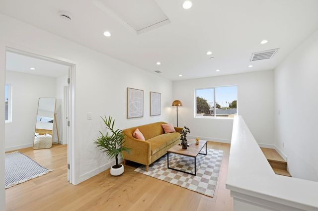 2514 Parkland Court, Santa Clara, CA 95051