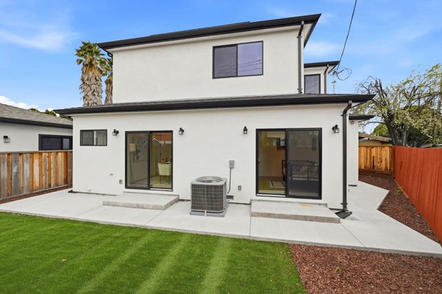 2514 Parkland Court, Santa Clara, CA 95051