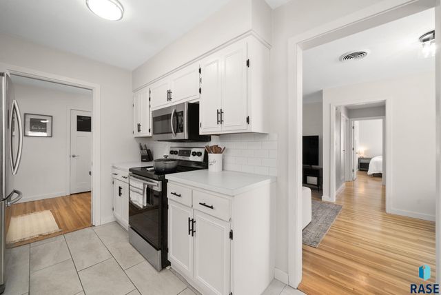 2700 S Hawthorne Ave Avenue, Sioux Falls, SD 57105