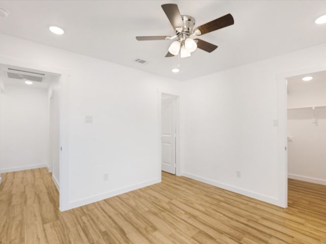 7245 Van Natta Lane, Fort Worth, TX 76112