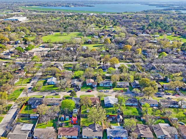 7245 Van Natta Lane, Fort Worth, TX 76112