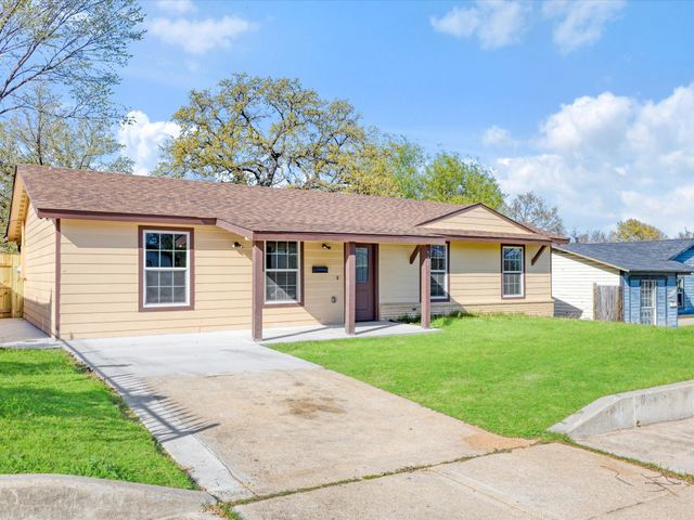 7245 Van Natta Lane, Fort Worth, TX 76112