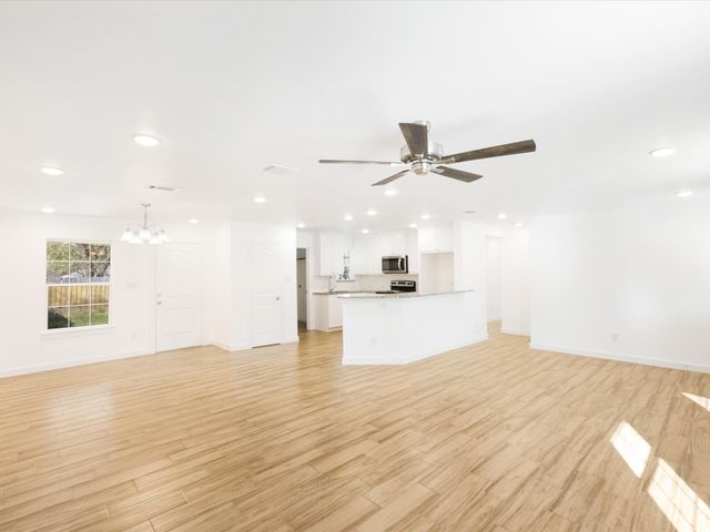 7245 Van Natta Lane, Fort Worth, TX 76112