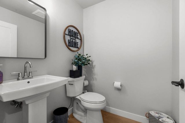 211 RED CEDAR PARKWAY, Kimberly, WI 54136