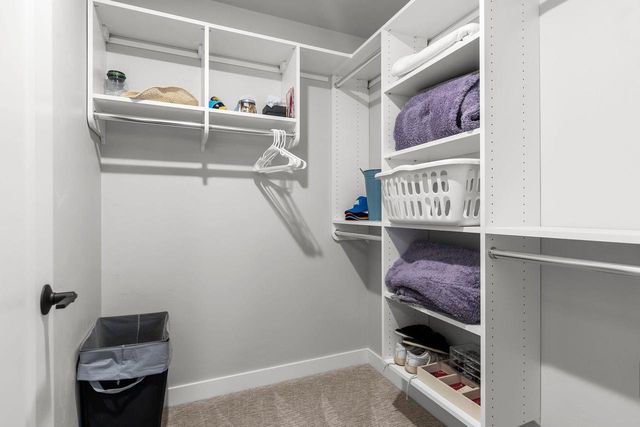 211 RED CEDAR PARKWAY, Kimberly, WI 54136