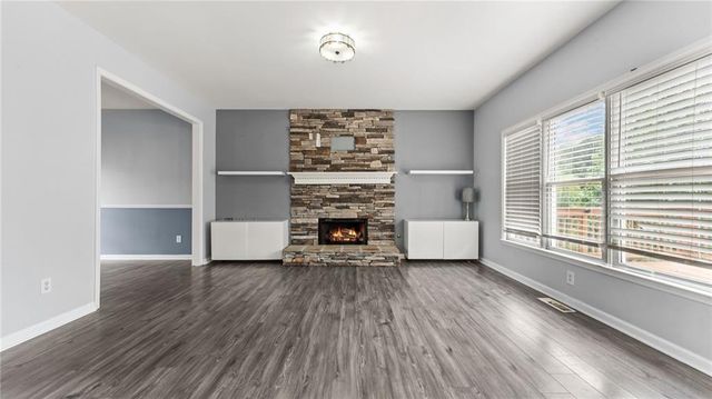 2295 Worthington Drive, Powder Springs, GA 30127