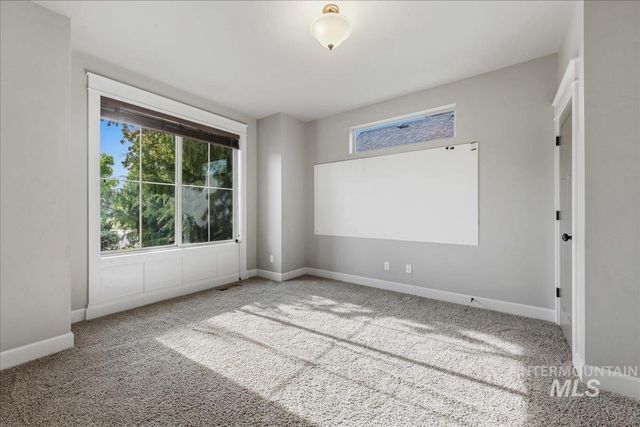 432 W Broderick, Meridian, ID 83646