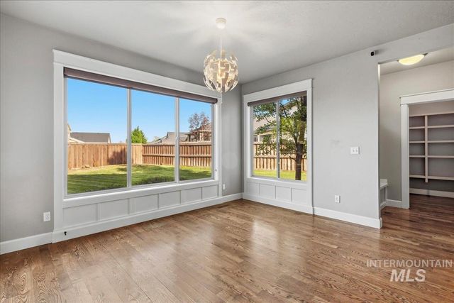 432 W Broderick, Meridian, ID 83646