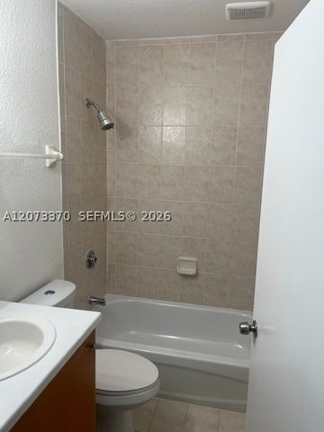 2735 NW 131 ST 2735, Opa Locka, FL 33054