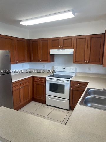 2735 NW 131 ST 2735, Opa Locka, FL 33054
