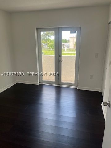 2735 NW 131 ST 2735, Opa Locka, FL 33054