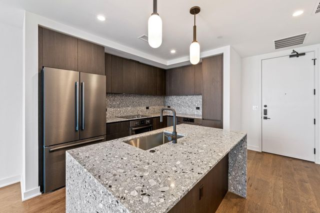 84 East Ave 2302, Austin, TX 78701