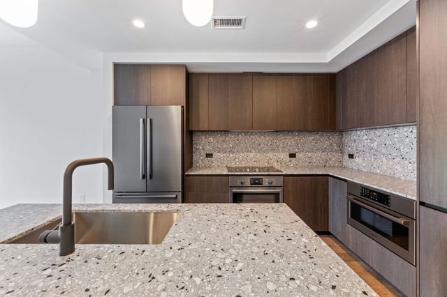84 East Ave 2302, Austin, TX 78701