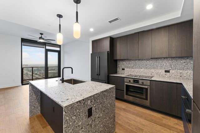 84 East Ave 2302, Austin, TX 78701