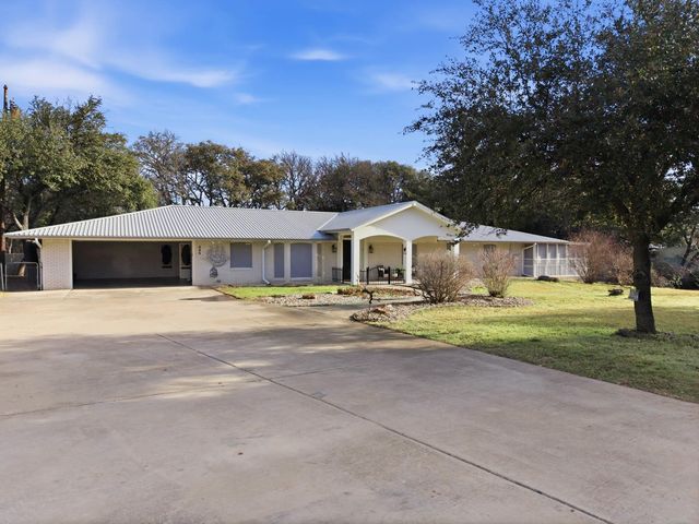 888 Shanklin RD, Belton, TX 76513