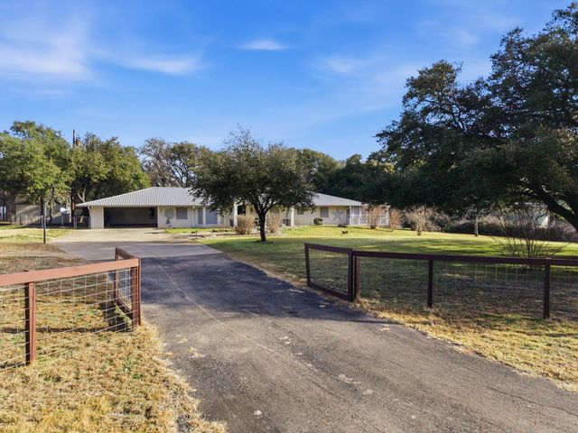 888 Shanklin RD, Belton, TX 76513