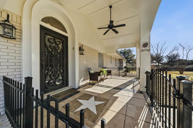 888 Shanklin RD, Belton, TX 76513