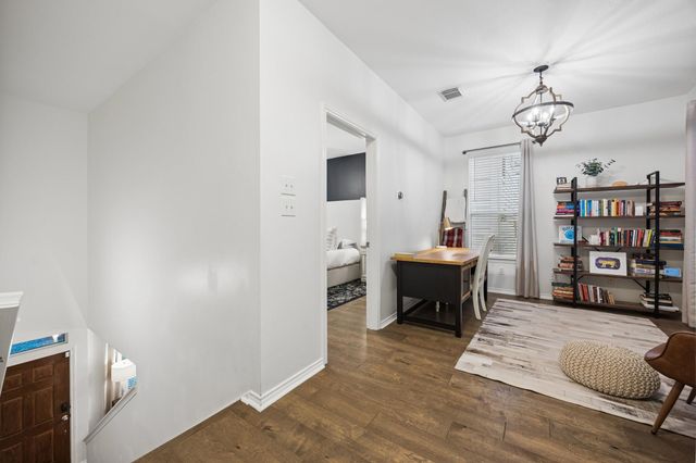 3051 S Heights Hollow Lane, Houston, TX 77007