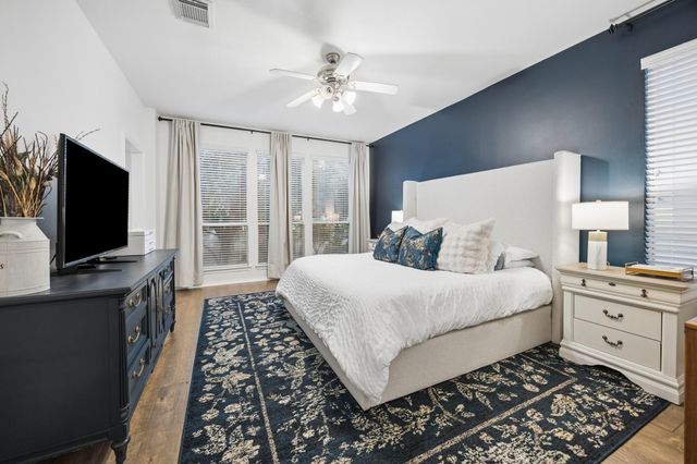 3051 S Heights Hollow Lane, Houston, TX 77007