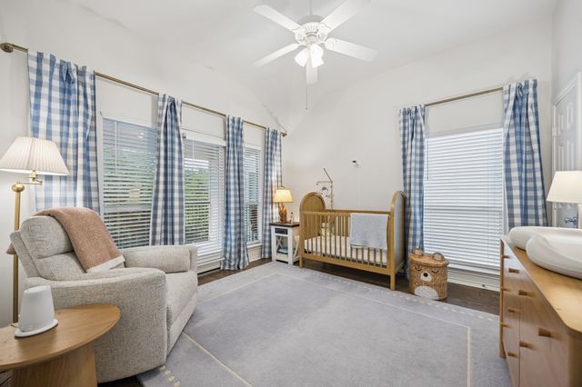 3051 S Heights Hollow Lane, Houston, TX 77007
