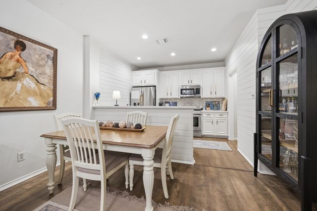 3051 S Heights Hollow Lane, Houston, TX 77007