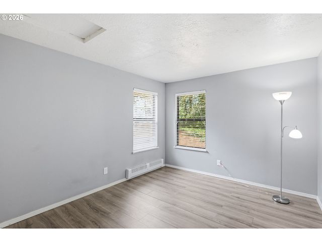 4000 CARMAN Dr 71, Lake Oswego, OR 97035