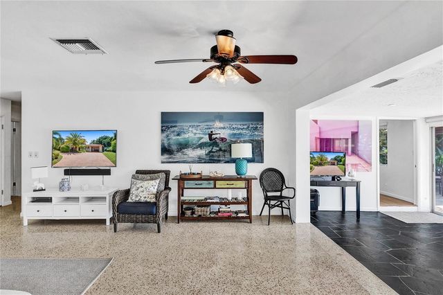 3230 S Terra Mar Drive, Lauderdale By The Sea, FL 33062