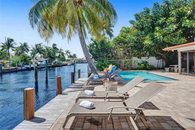 3230 S Terra Mar Drive, Lauderdale By The Sea, FL 33062